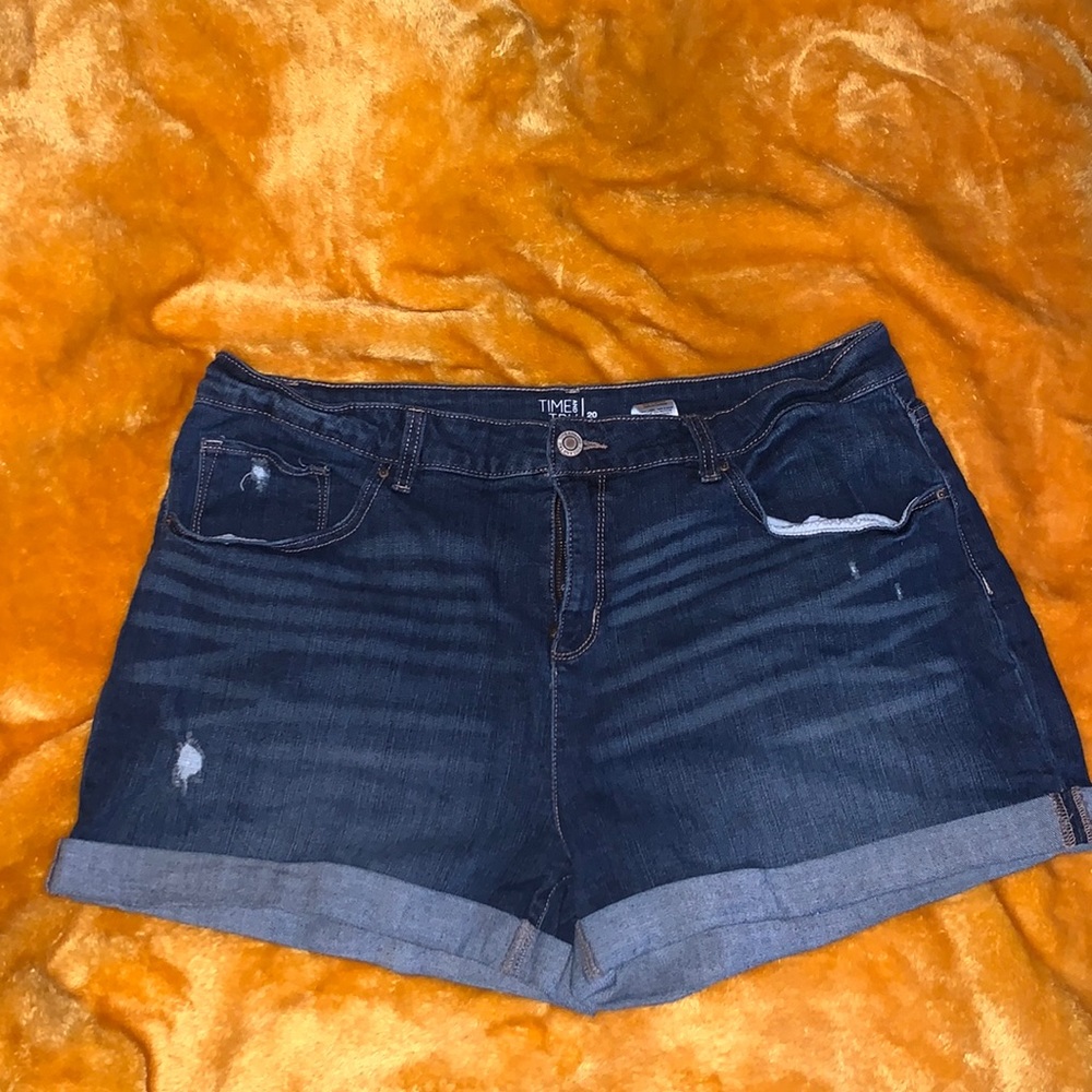 🏝 Plus size denim shorts